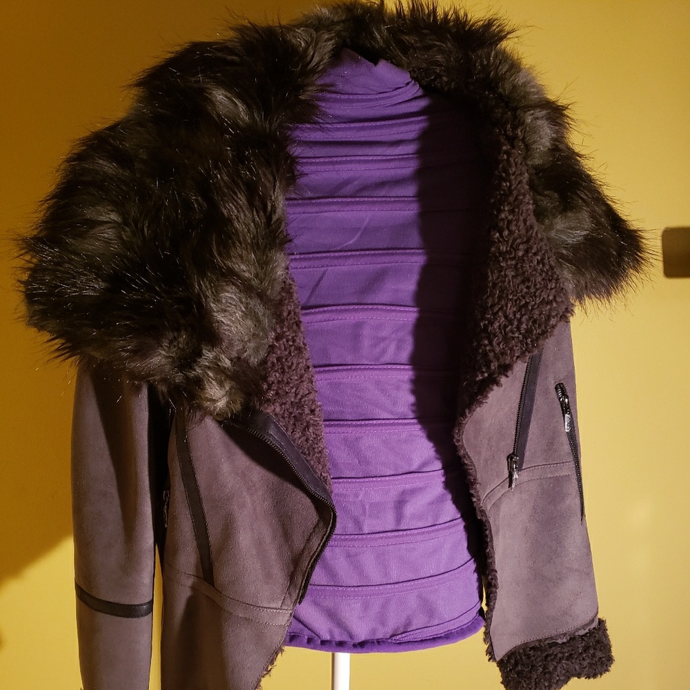 Jacket - Picture 2 of 5